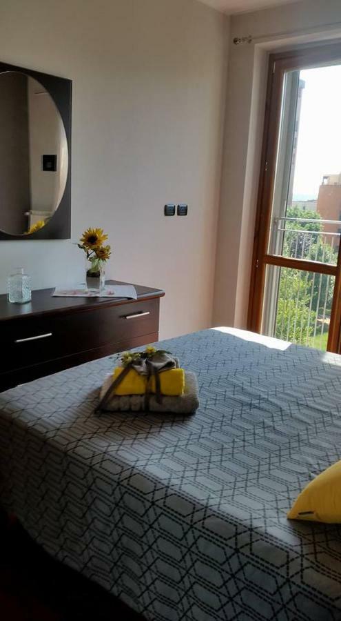Sunflower House Ieo Ripamonti ميلان المظهر الخارجي الصورة